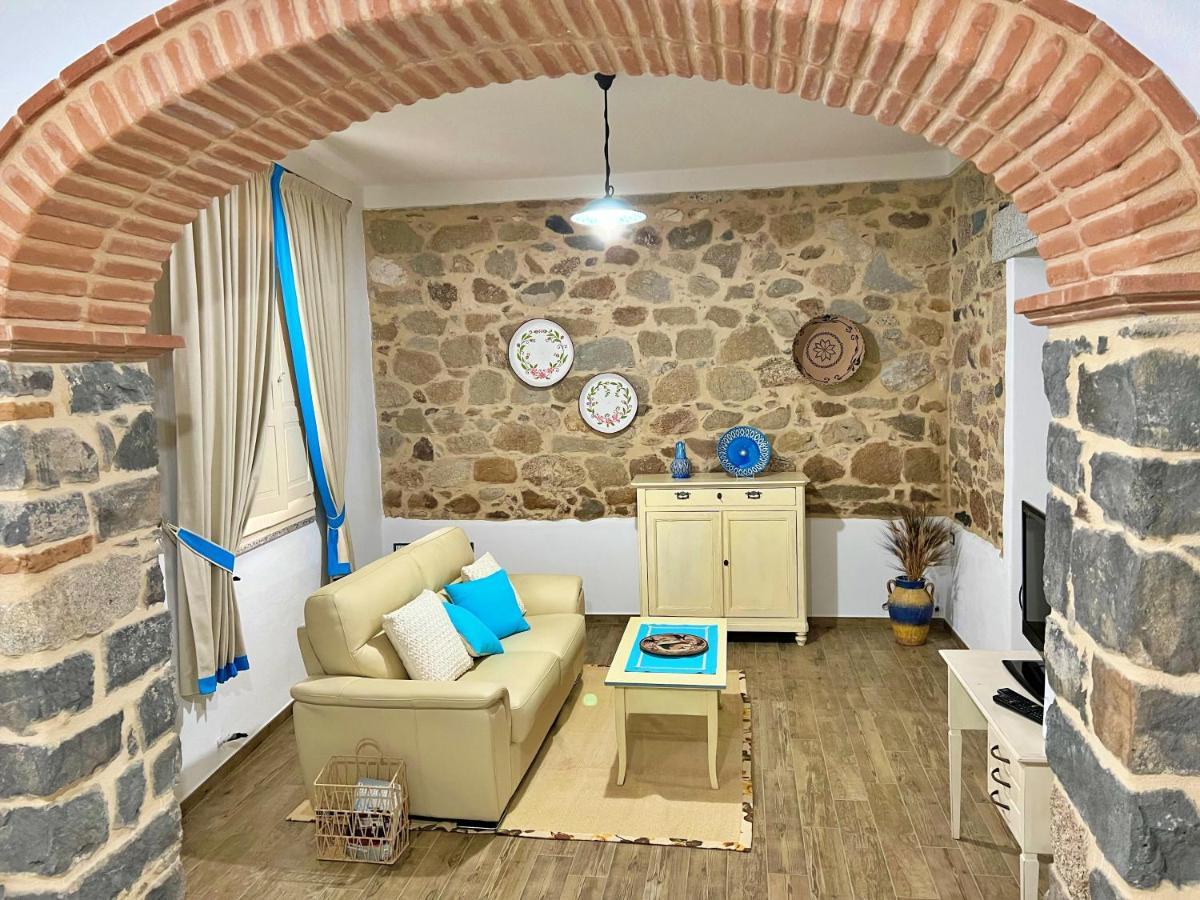 Sa Domo De Tzia Elene Διαμέρισμα Irgoli Εξωτερικό φωτογραφία