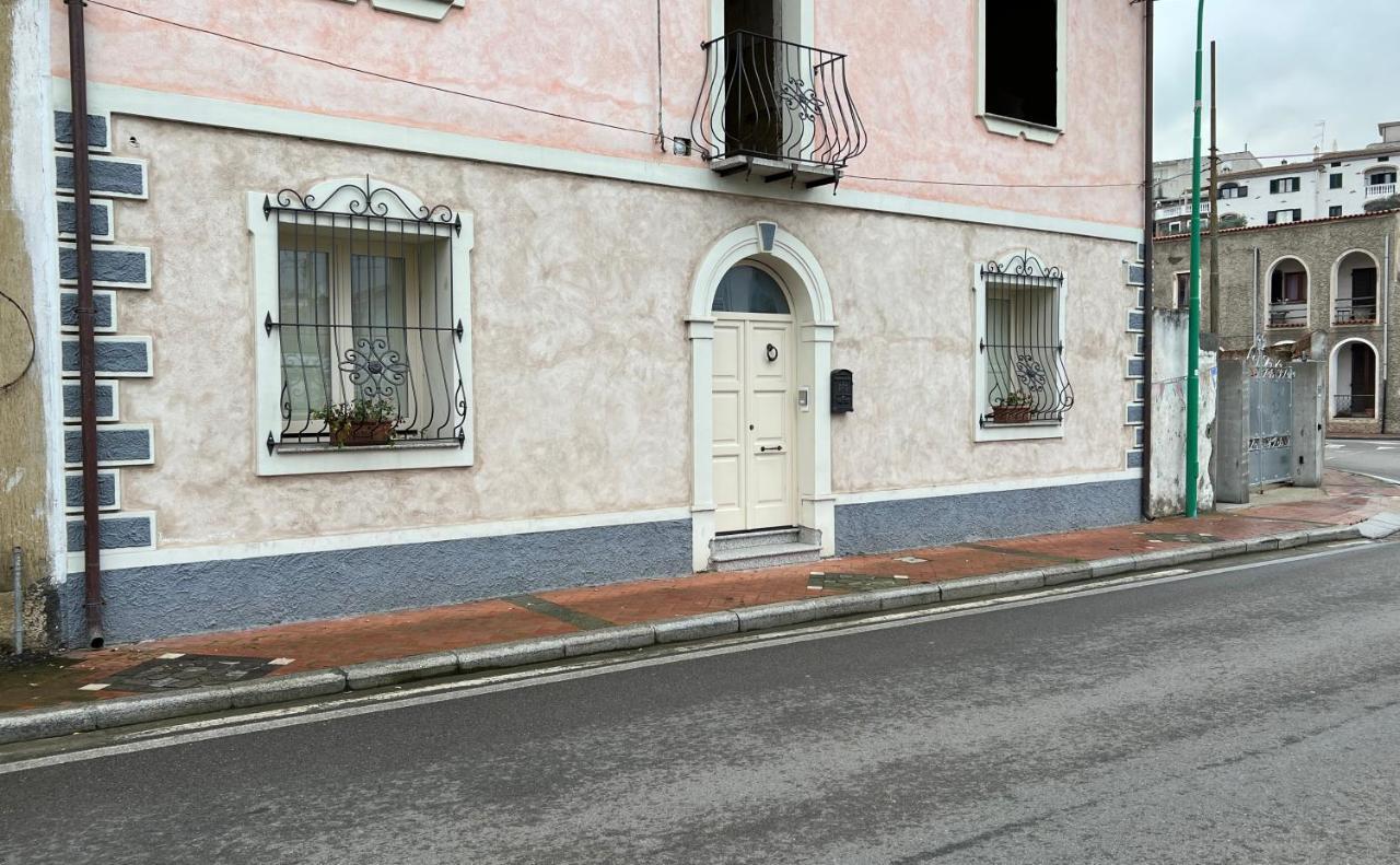 Sa Domo De Tzia Elene Διαμέρισμα Irgoli Εξωτερικό φωτογραφία